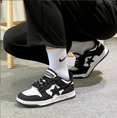 Sneakers unisex stars Black and white MUST HAVE