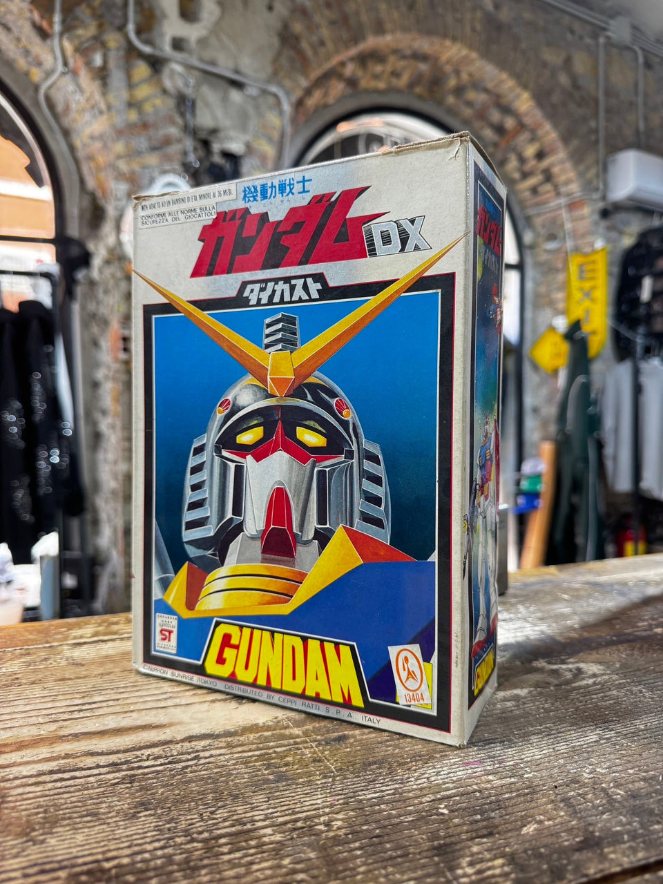 GUNDAM RX-78 DX LANCIA DISCHI DAL PETTO ROBOT DELUXE CEPPIRATTI CLOVER 1978